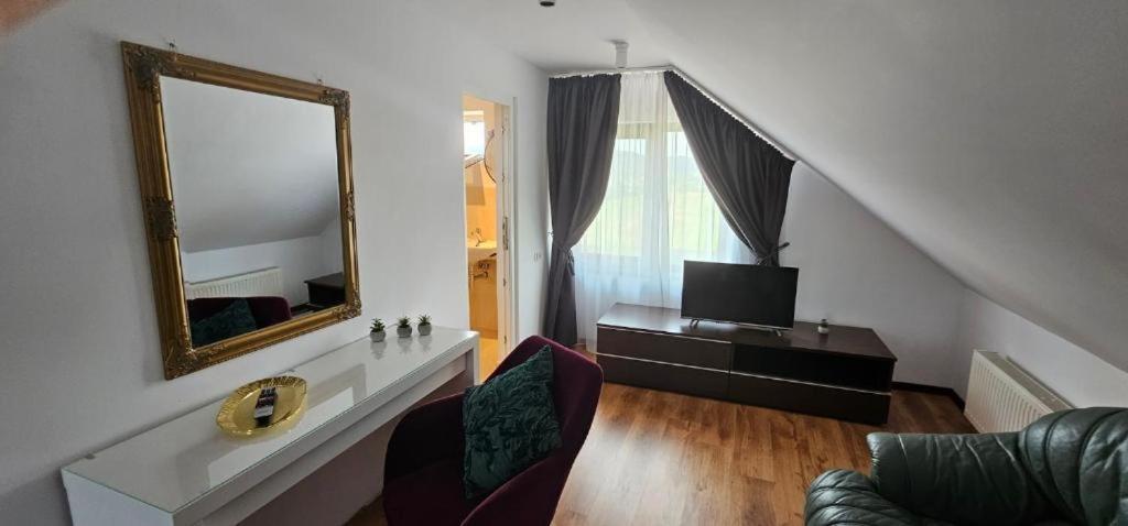 Pensiunea Relax Curtea De Arges Luaran gambar